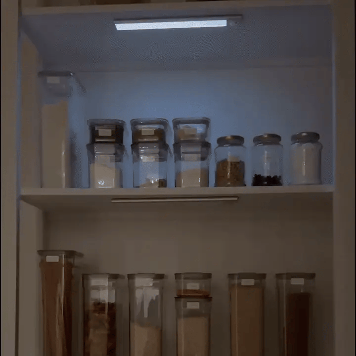 GlowLine - Une lumière économe en énergie qui s'allume uniquement lorsque vous en avez besoin